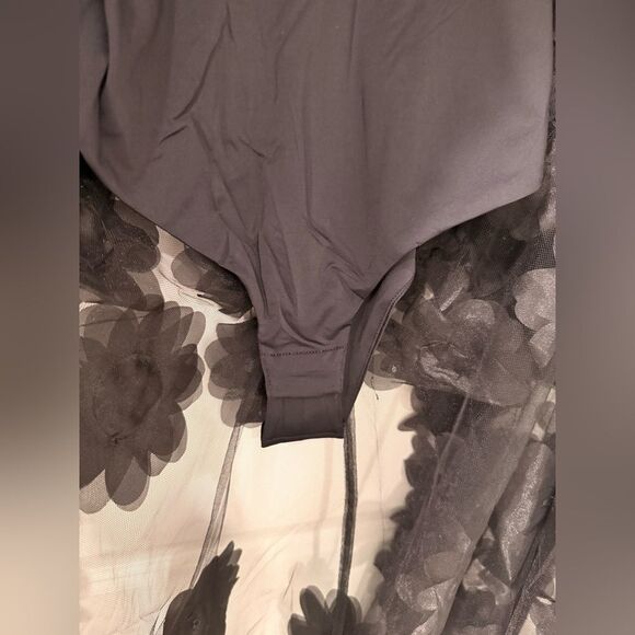 NWOT BRONX AND BANCO Rosalie Noir Gown in Black - Picture 9 of 16